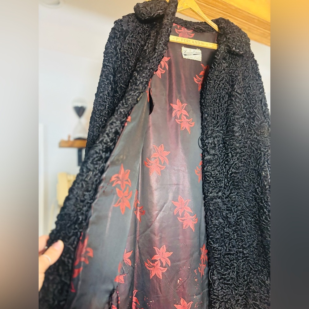VTG 1950 Black Astrakhan Lamb Fur Coat | Made in Quebec by Fernand Émond - Picture 6 of 15